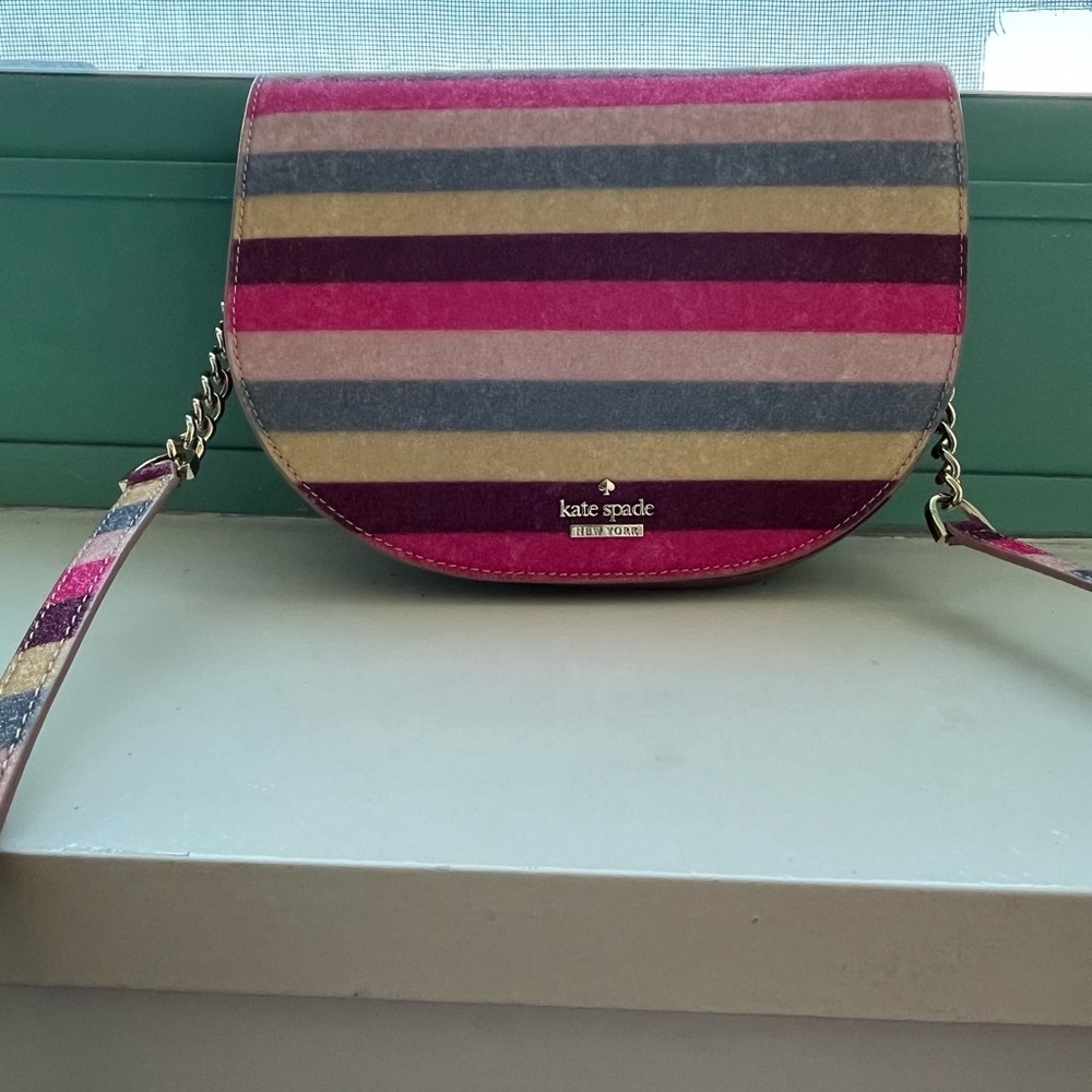 New Kate Spade multi color bag in 100% cow leather